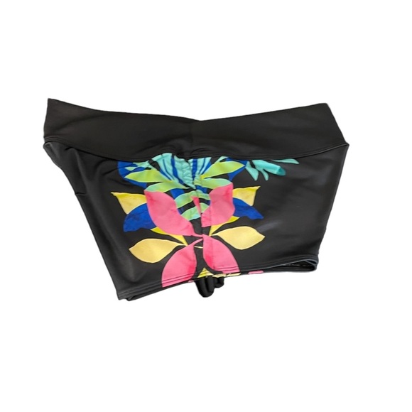 Victoria’s Secret PINK active sport shorts - Picture 5 of 7